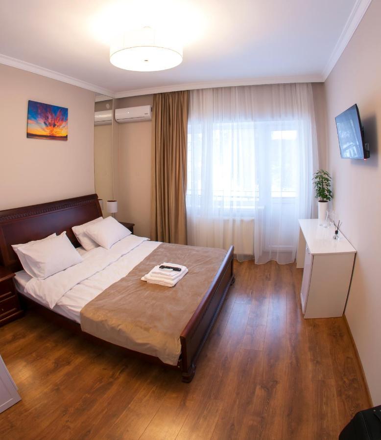Embrace Hotel Truskaveț Exterior foto